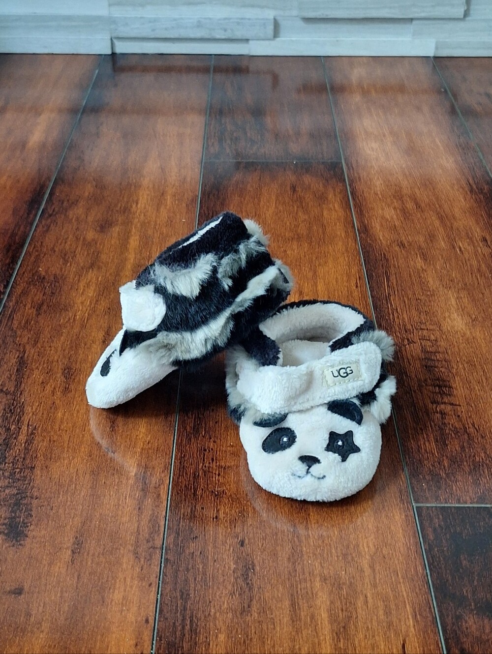 Ugg Bixbee Panda Stuffie (Infant/Toddler) Shoes size 4/5